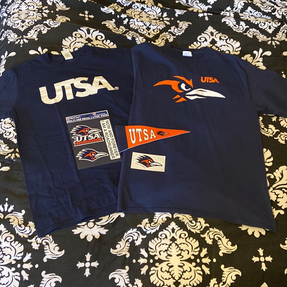 Bundle of UTSA gear